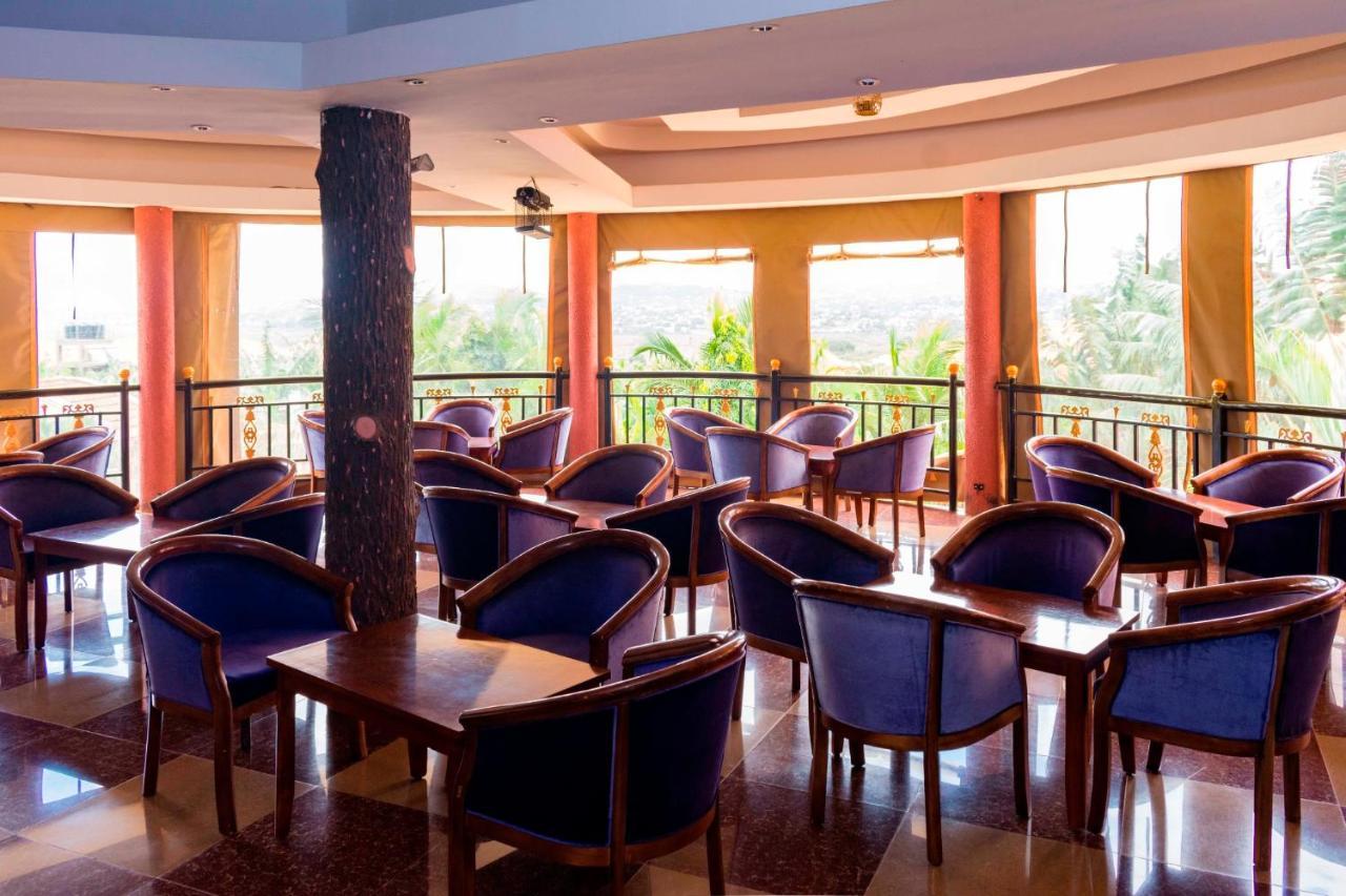 Sapphire Hotel Entebbe Kigo Kajansi ภายนอก รูปภาพ